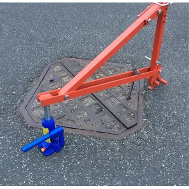 Zvedák poklopu Care Construction Goliáš